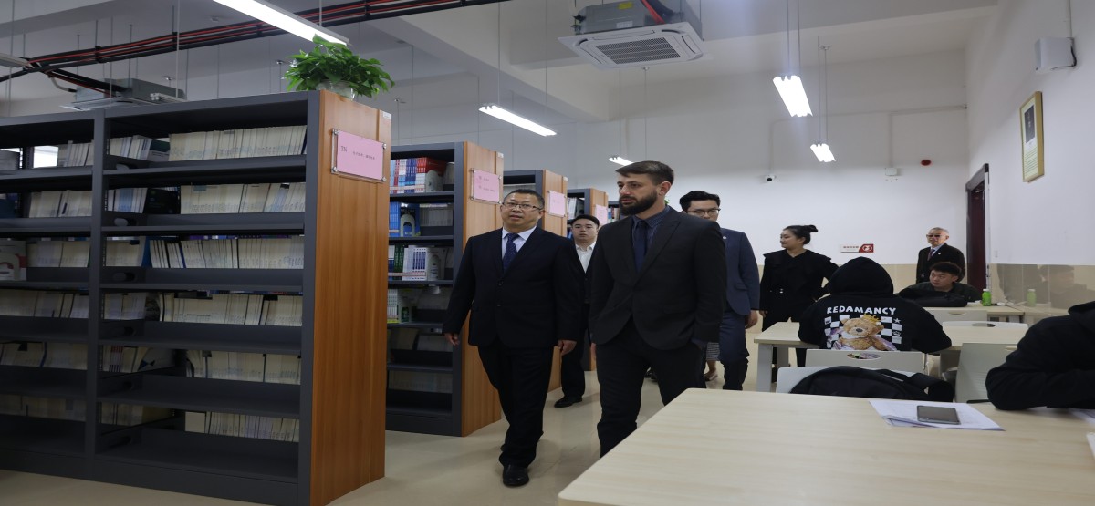 白俄罗斯莫吉廖夫国立大学到访我校