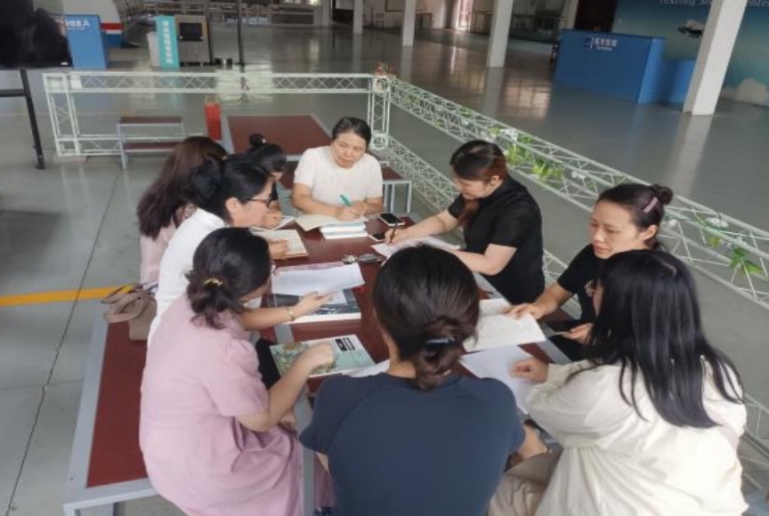 学院旅游教研室开展师德师风专题学习活动